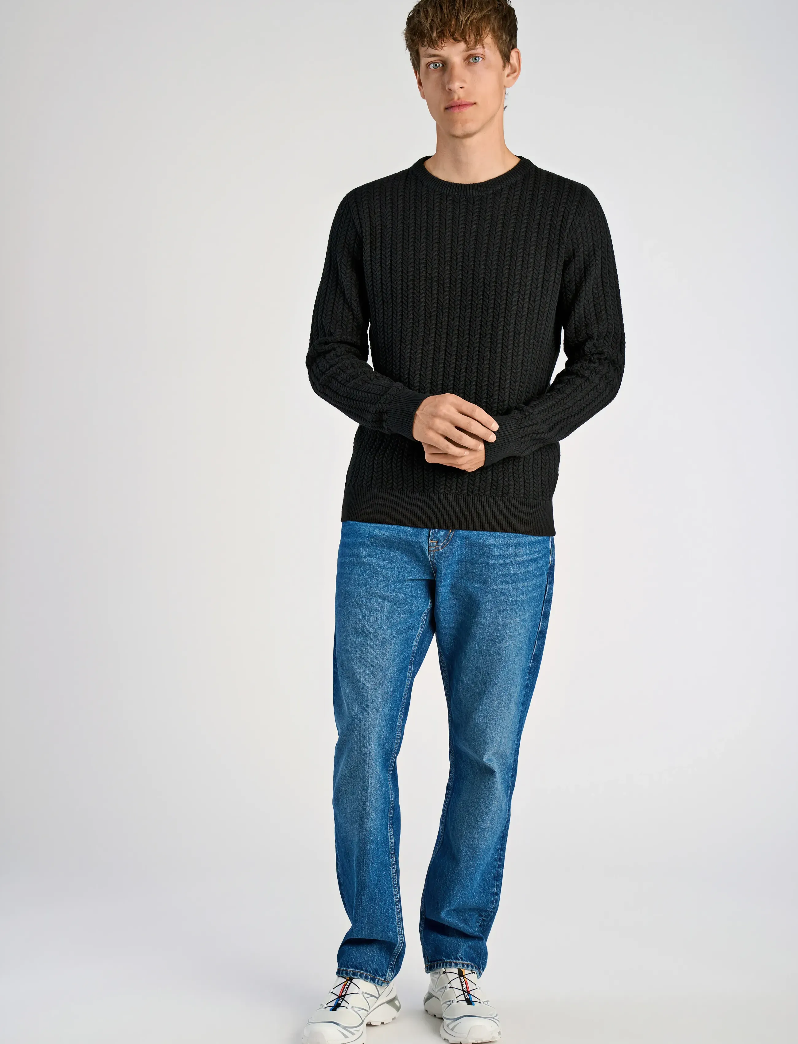 Lindbergh - Recycle structure knit o-neckRecycle structure knit o-neck - rund hals - black - 4
