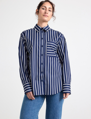 Lindex - Shirt April - krekli ar garām piedurknēm - dark blue - 5