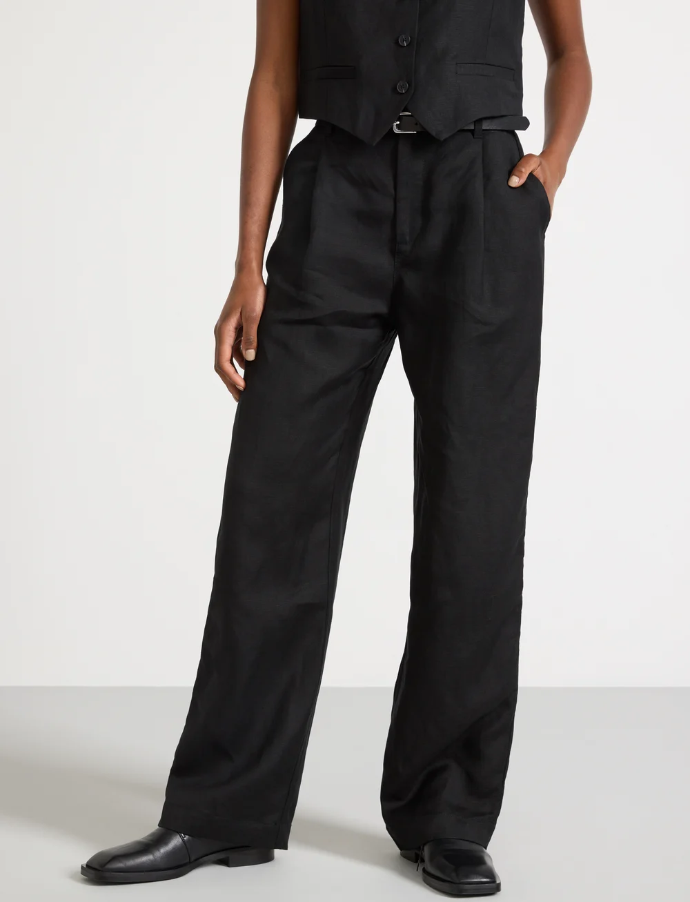 Lindex - Trouser Ragna with pleats - hørbukser - black - 0
