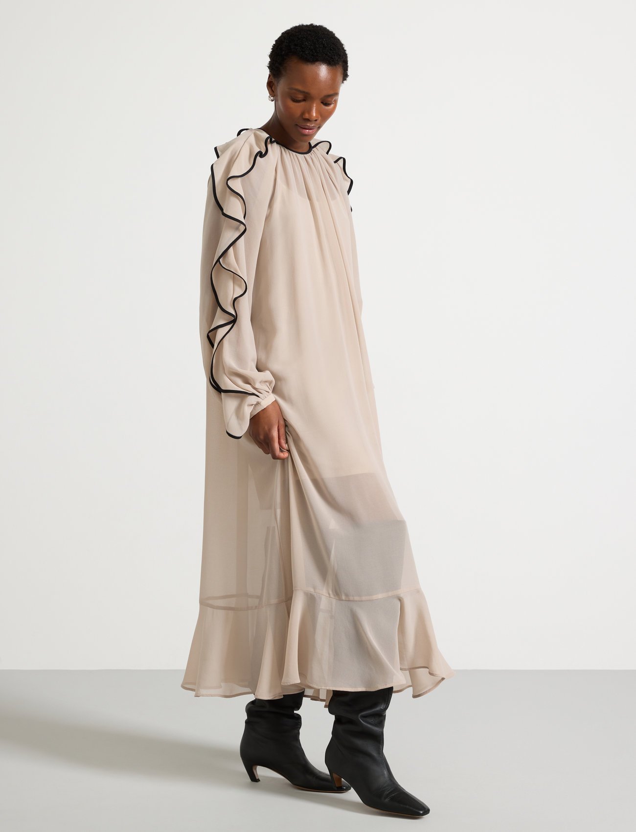 Lindex - Dress Blossom - aftonklänningar - light dusty beige - 0