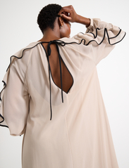Lindex - Dress Blossom - festkläder till outletpriser - light dusty beige - 7