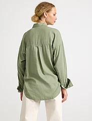 Lindex - Shirt Magda Linen blend - pellavakauluspaidat - dusty green - 3