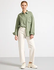 Lindex - Shirt Magda Linen blend - linen shirts - dusty green - 4