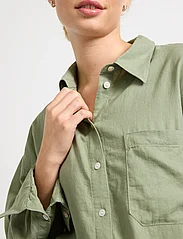 Lindex - Shirt Magda Linen blend - pellavakauluspaidat - dusty green - 5