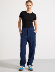 Lindex - Trouser Suzette patch pocket - cargobukser - dark blue - 4