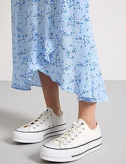 Lindex - Skirt long with flounce - midi skirts - light blue - 5