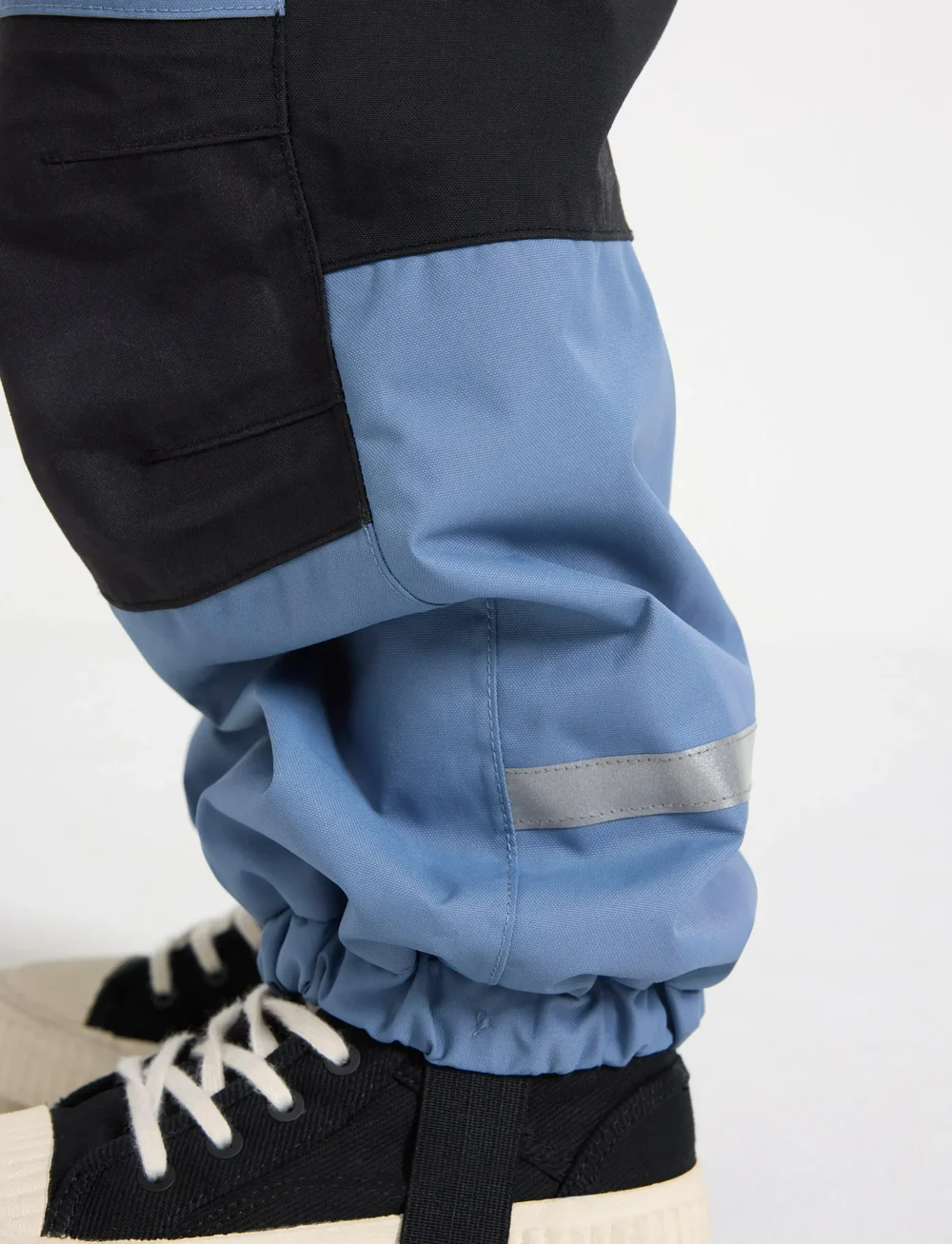 Lindex - Trousers shell small kids - skalbyxor - dusty blue - 4