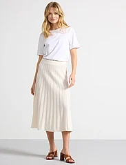 Lindex - Skirt Joanna knitted - midi röcke - light dusty white - 4