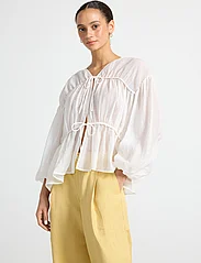 Lindex - Blouse Dagmar - blouses met lange mouwen - light white - 2