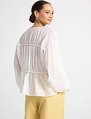 Lindex - Blouse Dagmar - long-sleeved blouses - light white - 3