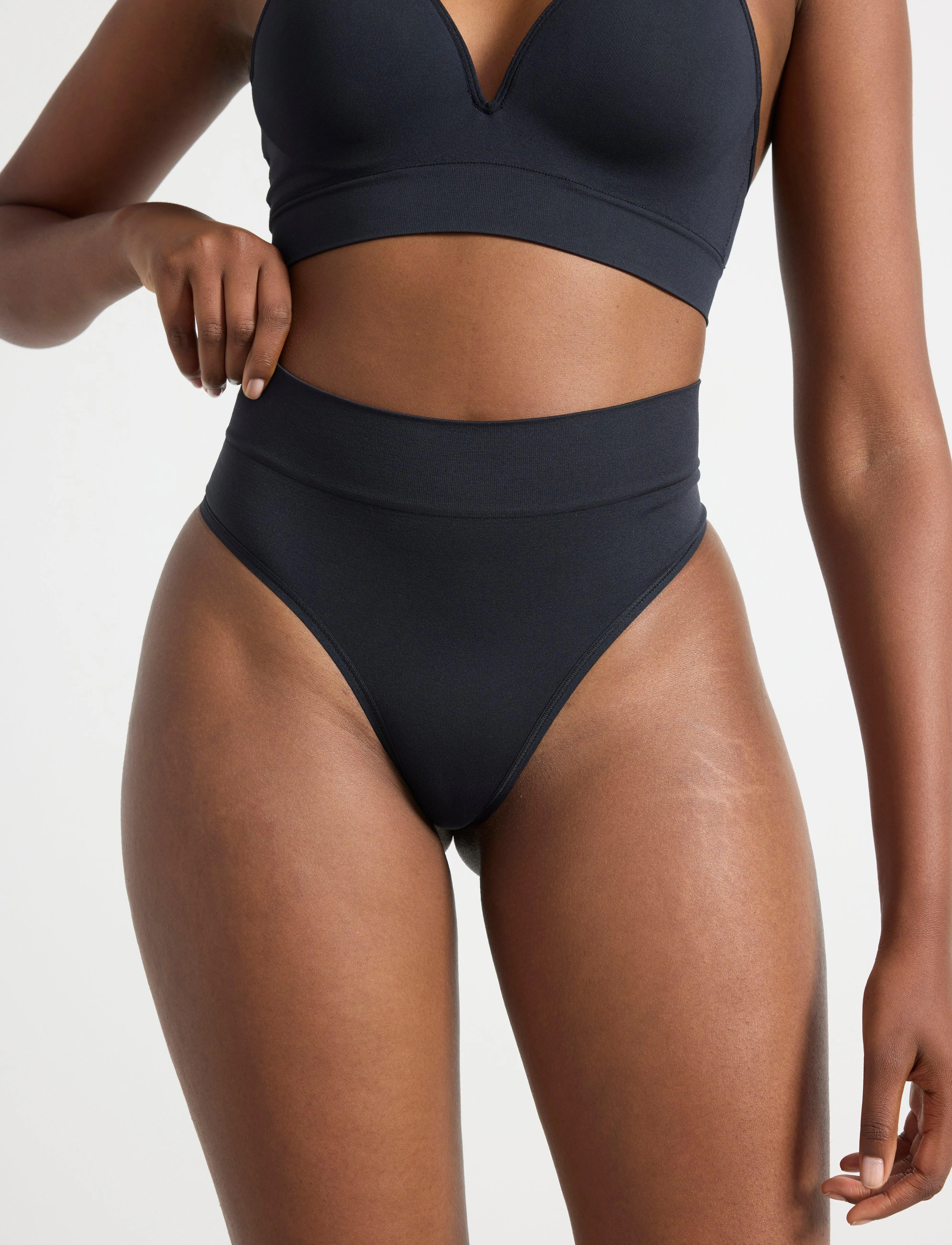Lindex - Brief Thong high Seamless Joy - midi & maxi briefs - black - 4