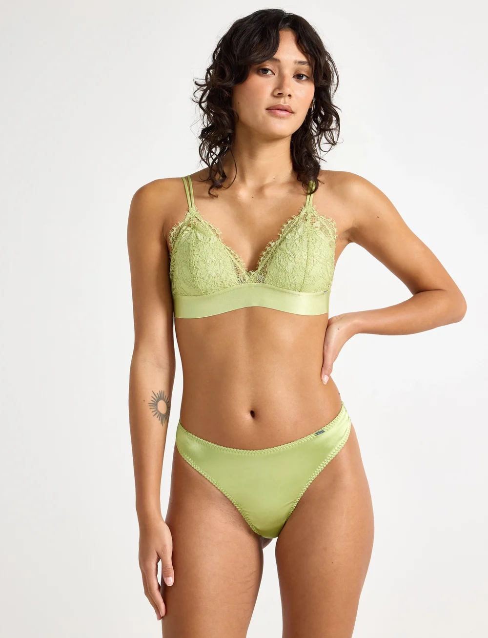 Lindex - Brief Satin Thong - stringtrosor - light dusty green - 0