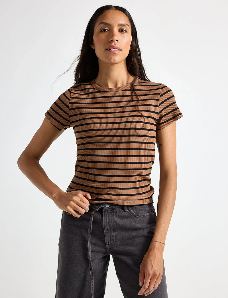 Lindex - Top Love - t-shirts - light brown - 0
