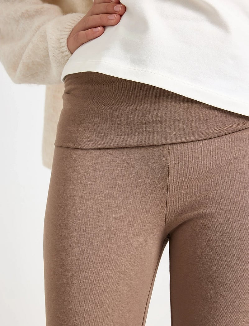 Lindex - Yoga trousers - jogginghosen - khaki - 4