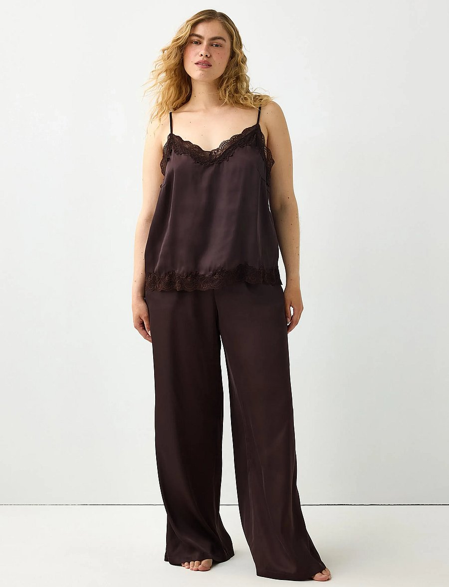 Lindex - Pyjama trousers in satin - bukser med brede ben - dark dusty brown - 0