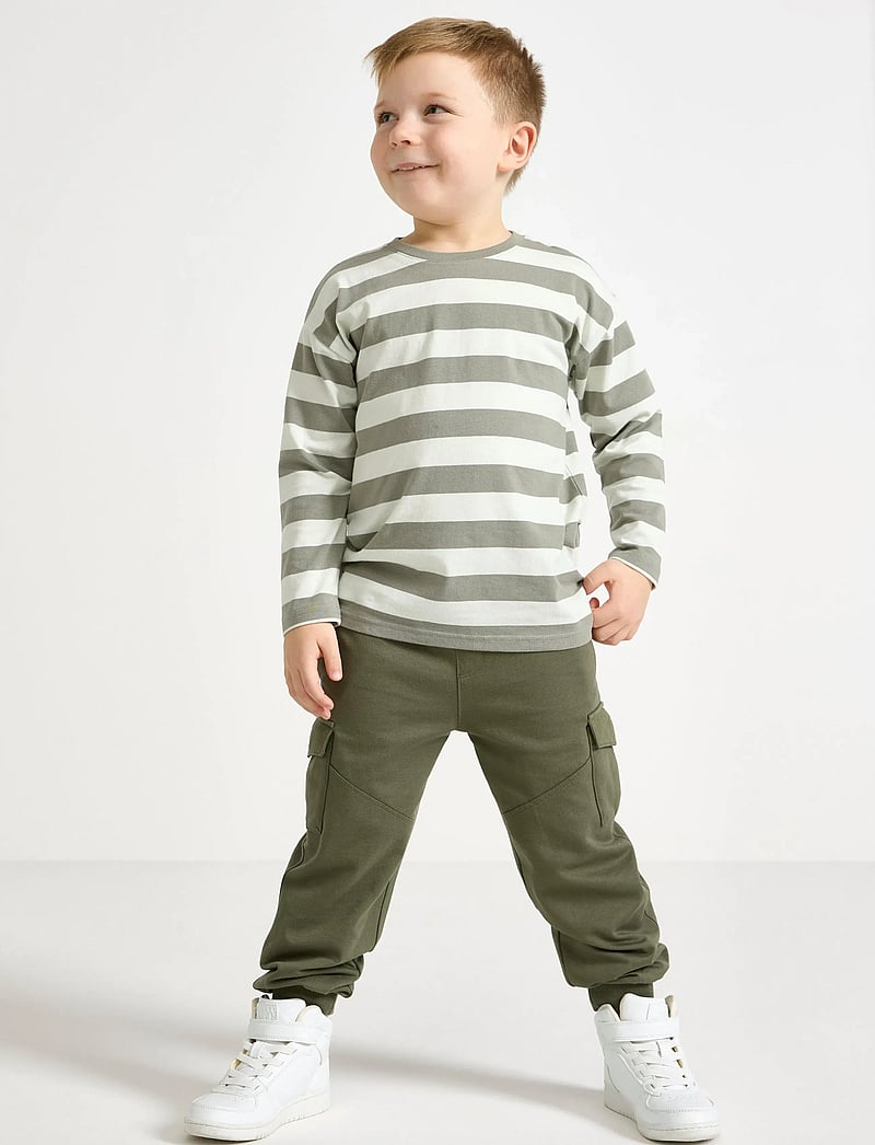 Lindex - Trousers Cargo Jersey SS25 - sweatpants - lt dusty khaki - 0