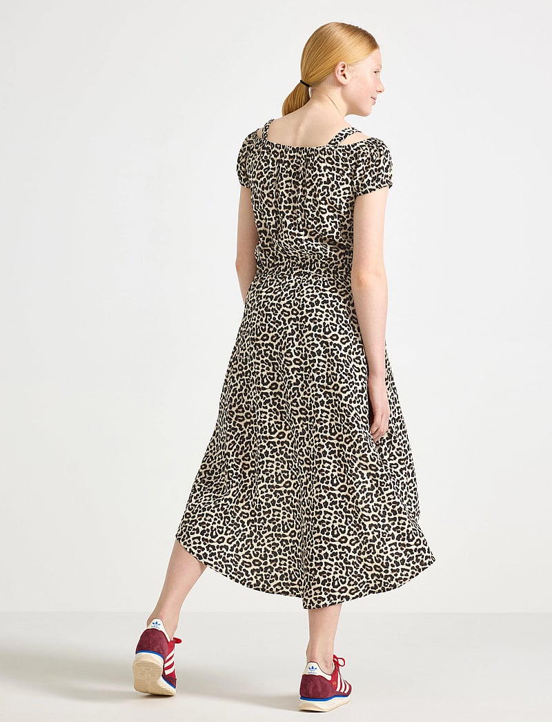 Lindex - Dress high and low with shorts - lühikeste varrukatega vabaaja kleidid - light beige - 3