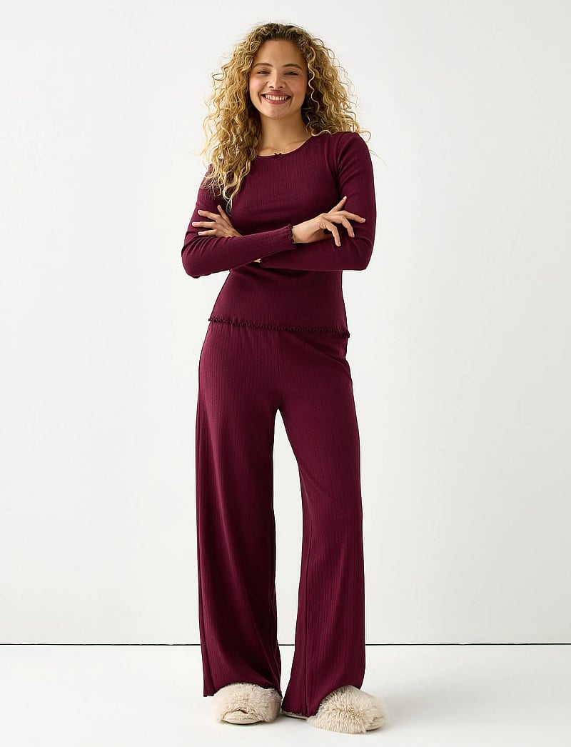 Lindex - Wide pyjama trousers in pointelle - pyjama pants - dark dusty red - 0