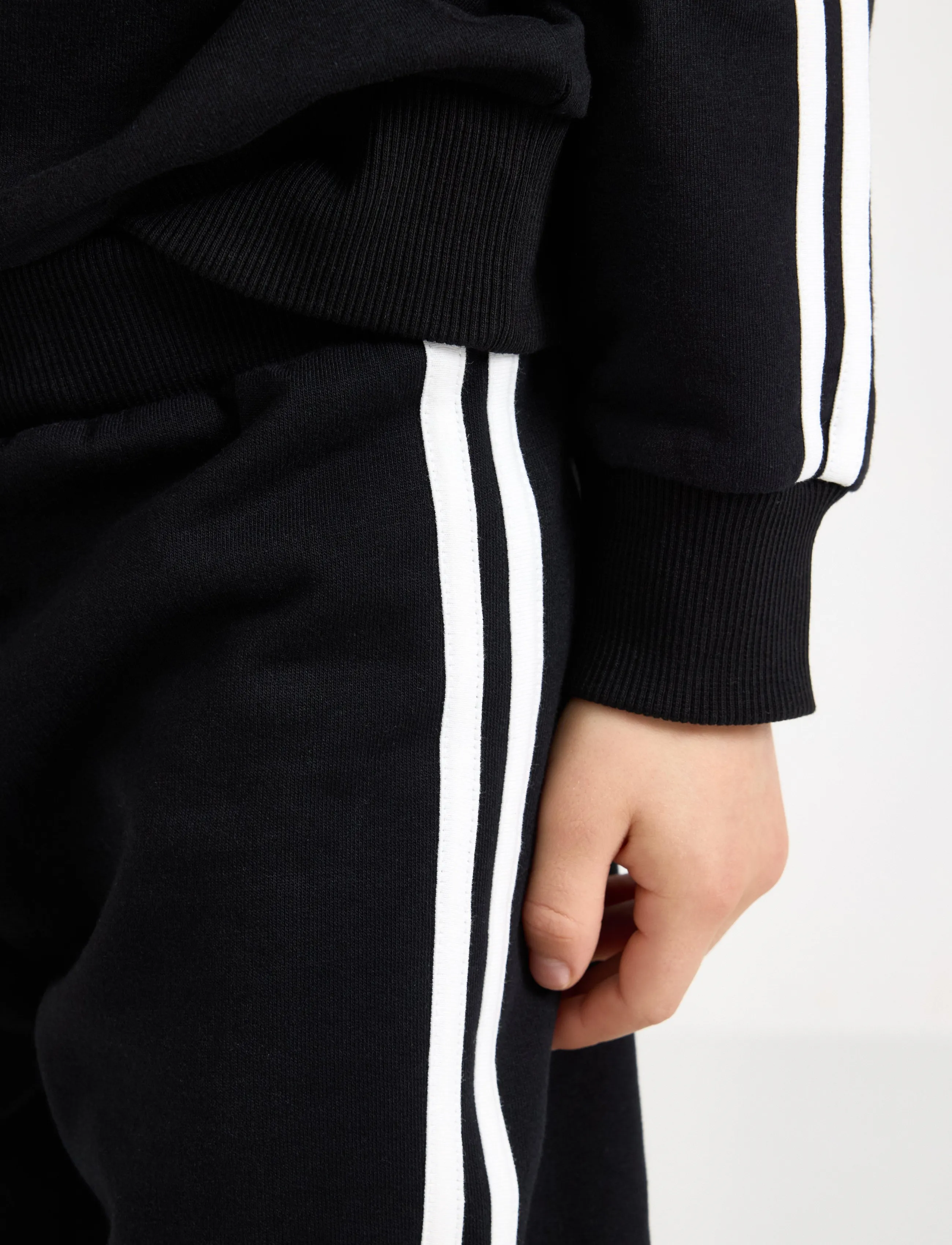 Lindex - Joggers with brushed inside - jogginghosen - black - 4
