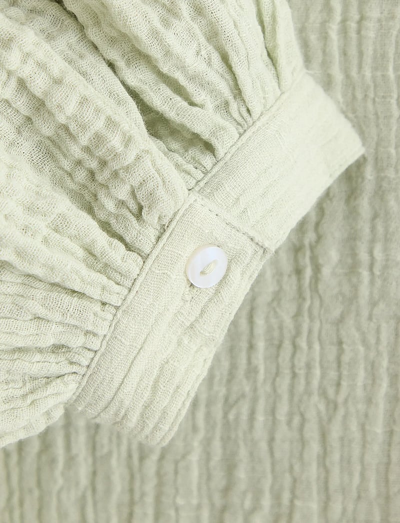 Lindex - Blouse Yellena - långärmade blusar - light dusty green - 5