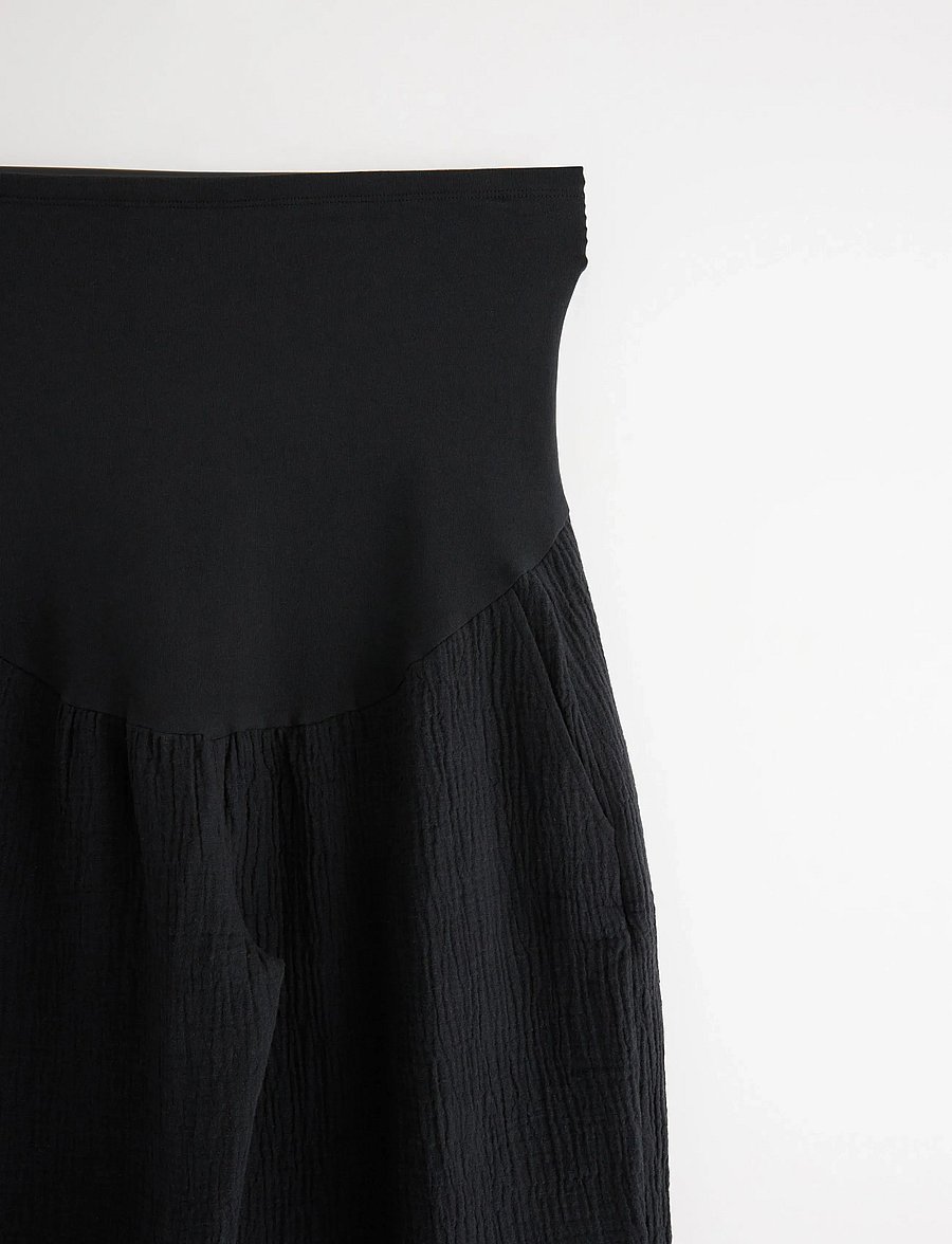 Lindex - MOM straight crinkled trousers - hosen mit weitem bein - black - 5