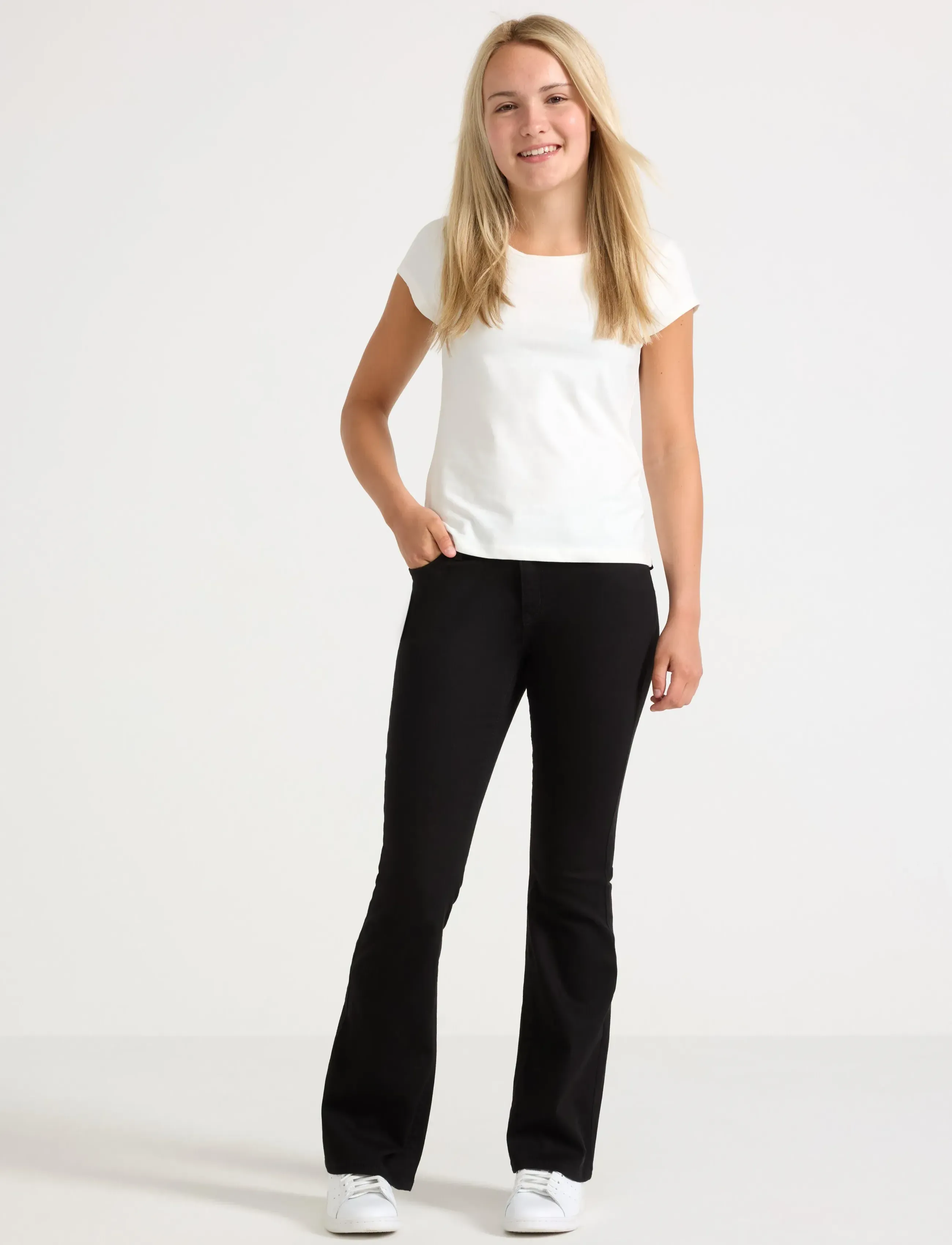 Lindex Freja Flared Leg Jeans, 134, Black, Jeans > Flares, Dame