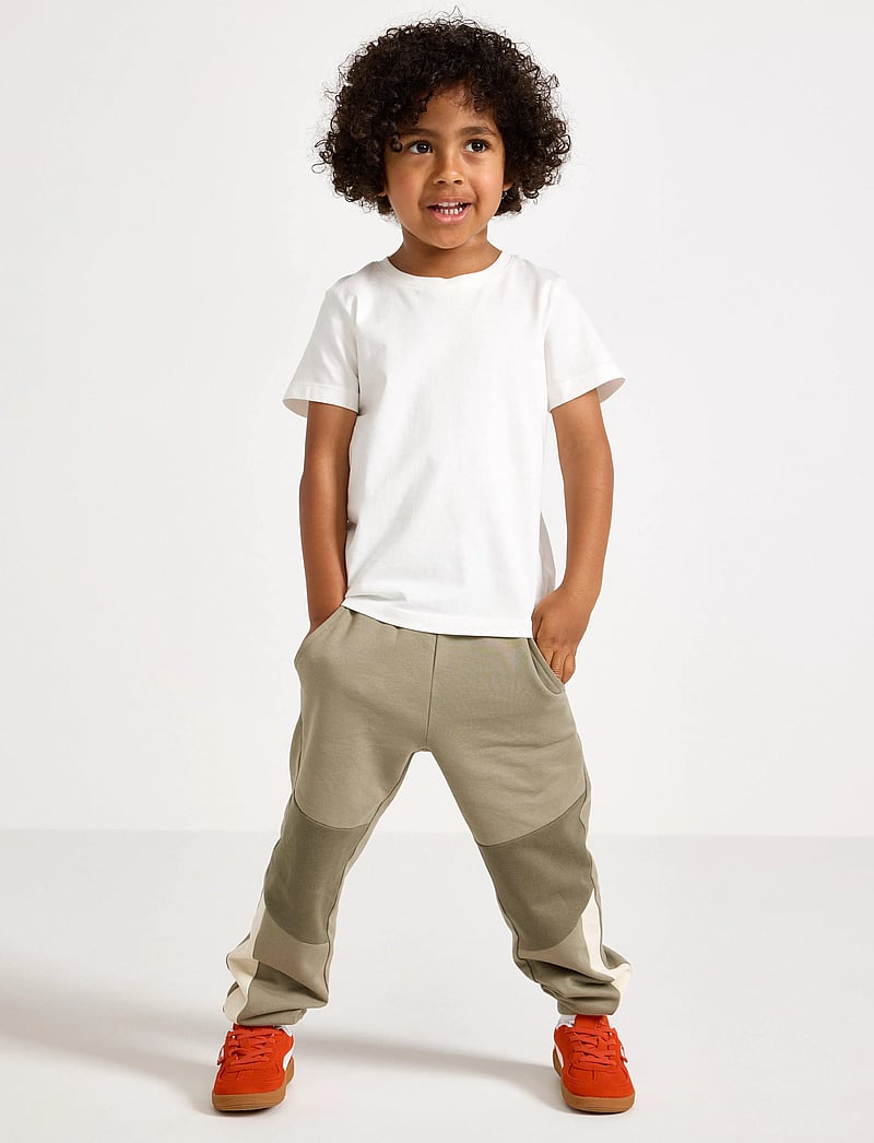 Lindex - Trousers Blocking - light dusty khaki - 0