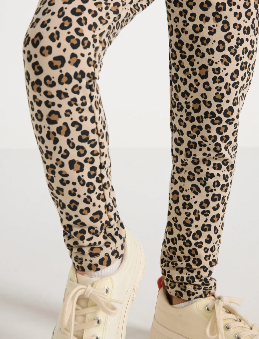 Lindex - Leggings br leo AOP - retuusid - beige - 4