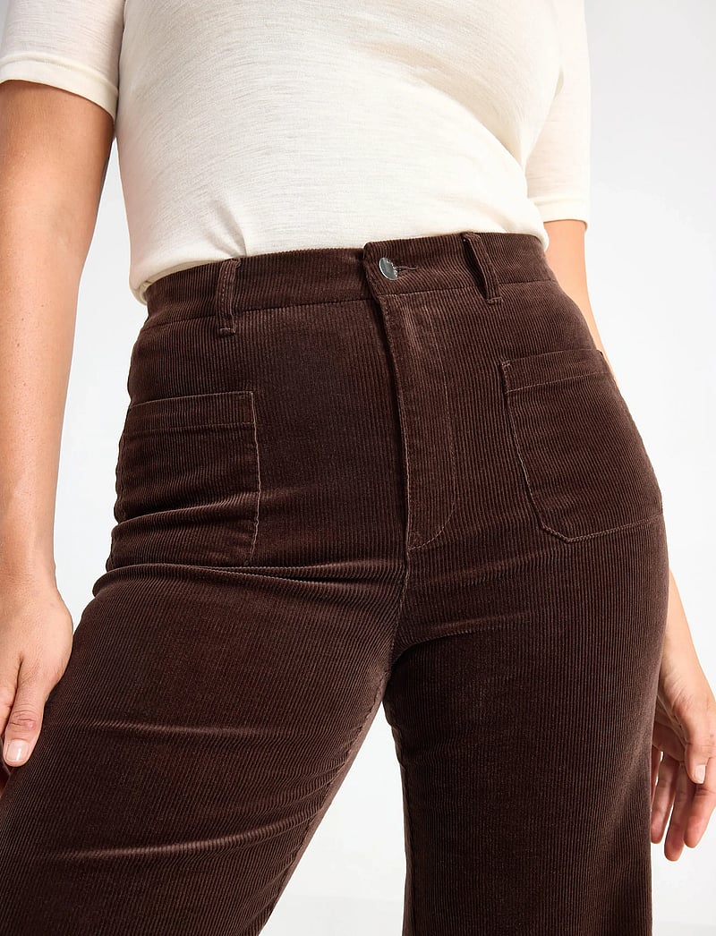 Lindex - WIDE manchesterbyxa med hög midja - vida byxor - dark brown - 4