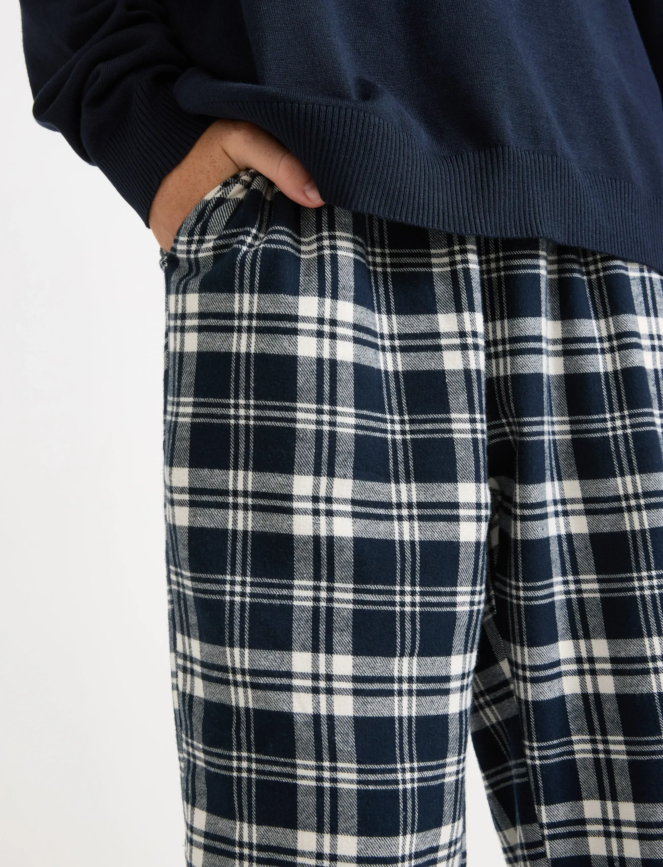 Lindex - Pyjama trousers in flannel - sommerschnäppchen - dark navy - 4