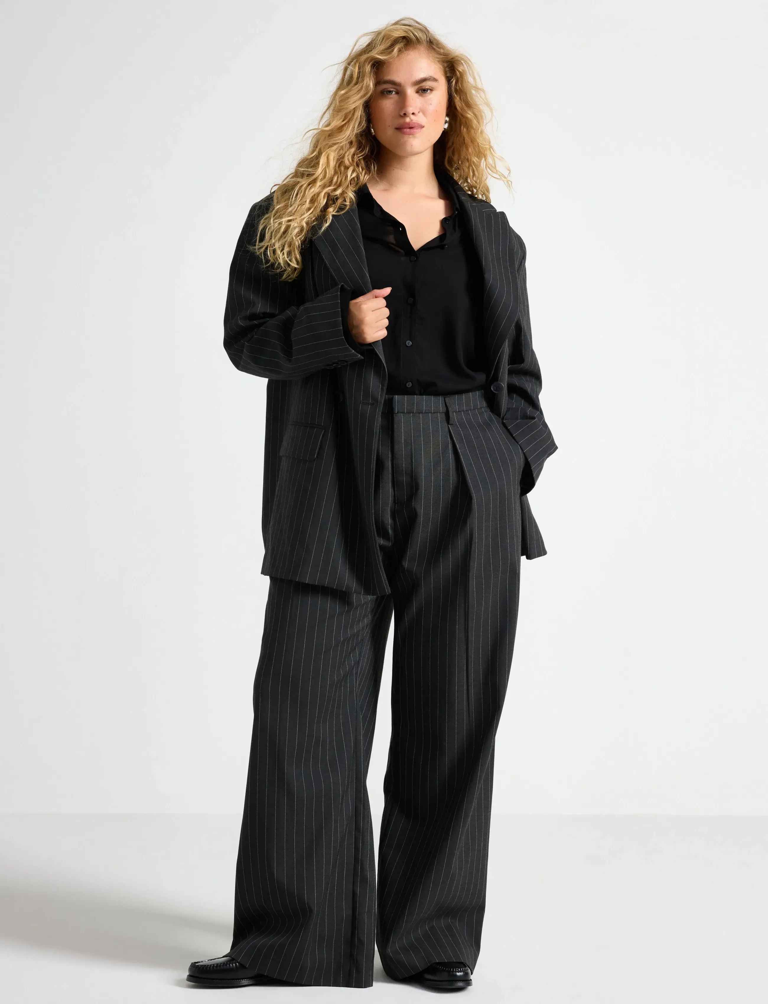 Lindex Nålestriper Bukser, 44, Trousers, Grau - Wide Leg, Frauen
