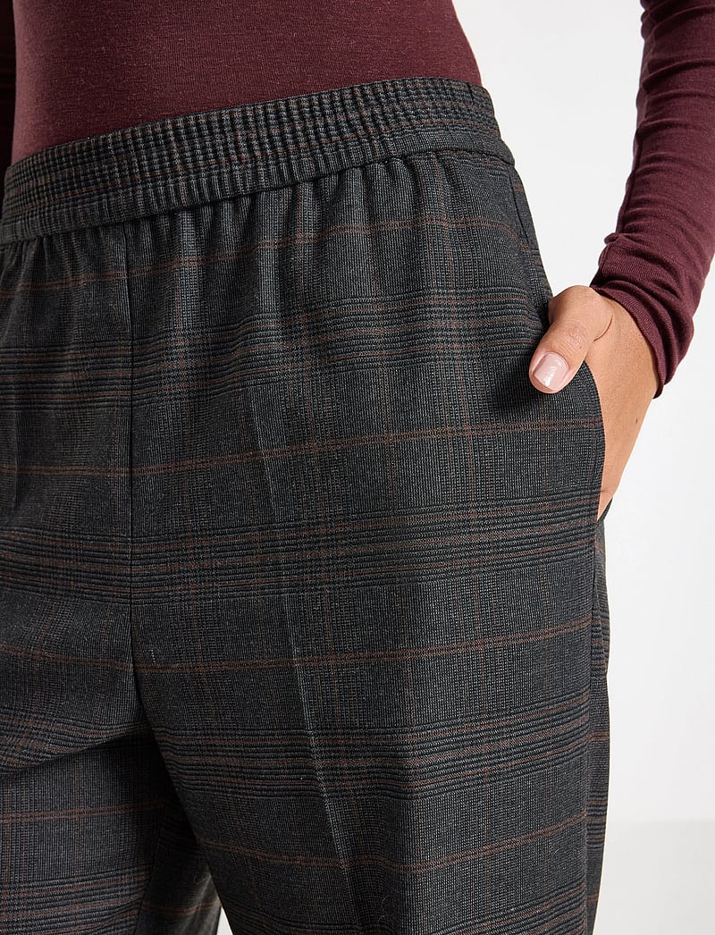 Lindex - Trousers Stella check - raka byxor - grey - 4