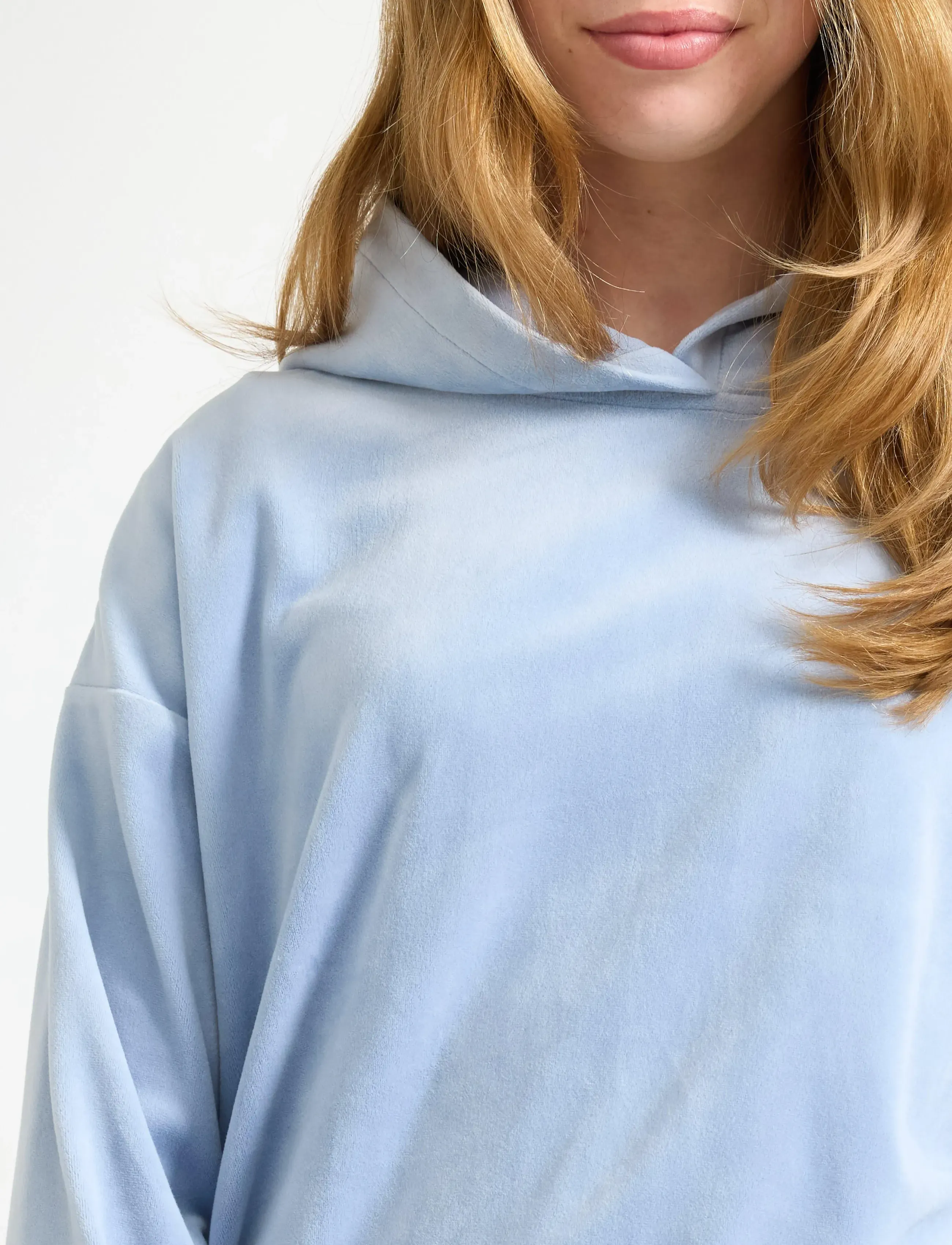 Lindex - Sweatshirt hood velour - hættetrøjer - light blue - 4