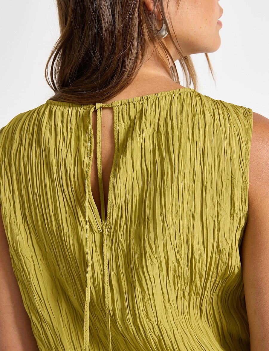 Lindex - Blouse Verona crinkle - sleeveless blouses - dusty green - 4