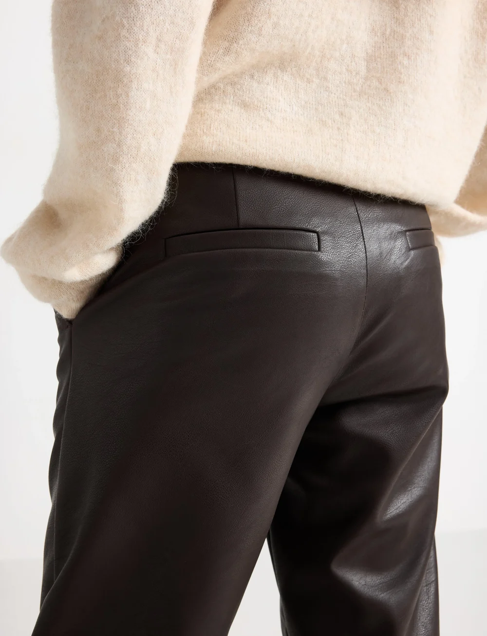 Lindex - Trousers Beth PU - skinnbyxor - dark brown - 4