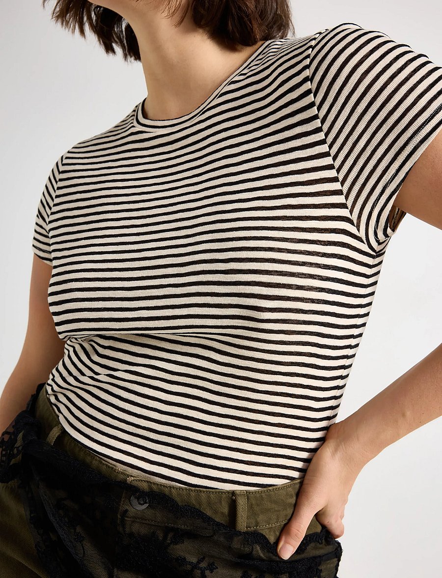 Lindex - Top Bella shortsleeve - t-shirts - light dusty beige - 4