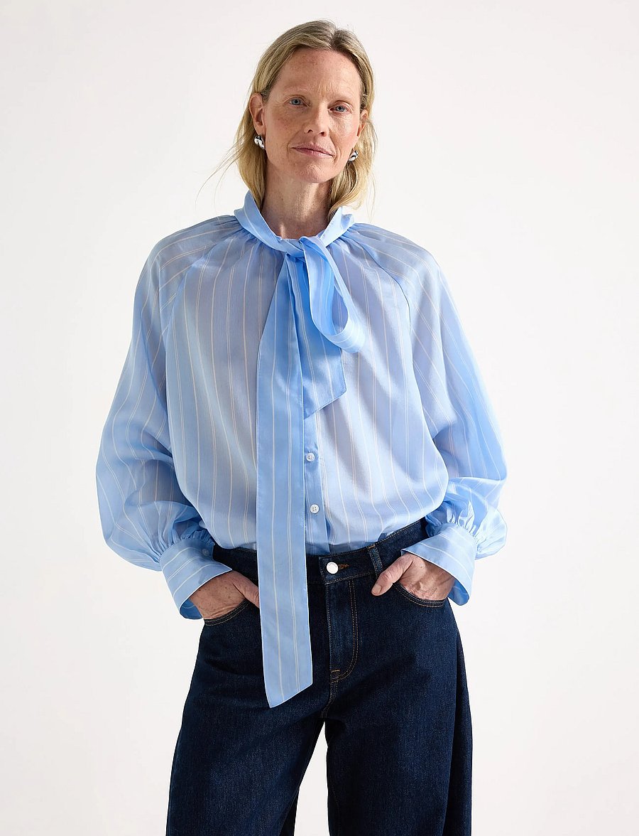 Lindex - Blouse Silla - langärmelige blusen - light blue - 0