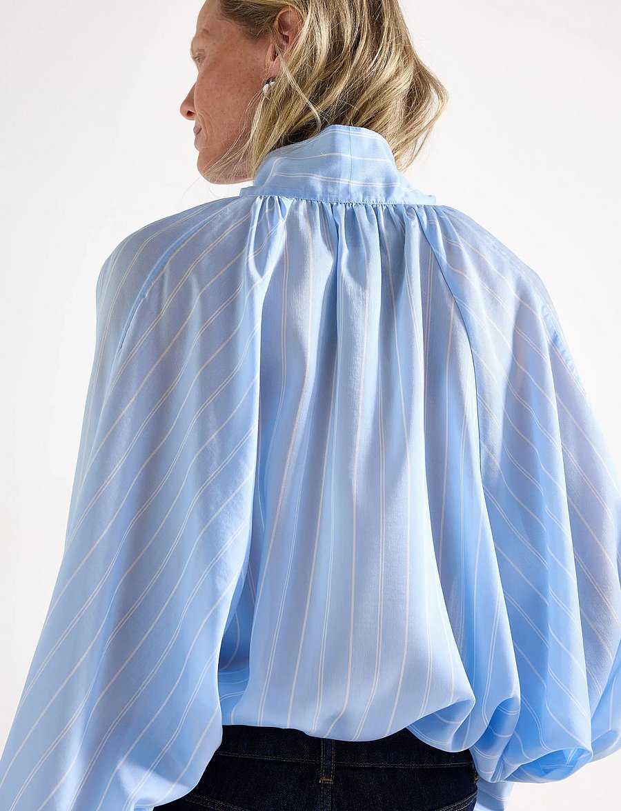 Lindex - Blouse Silla - langärmelige blusen - light blue - 4
