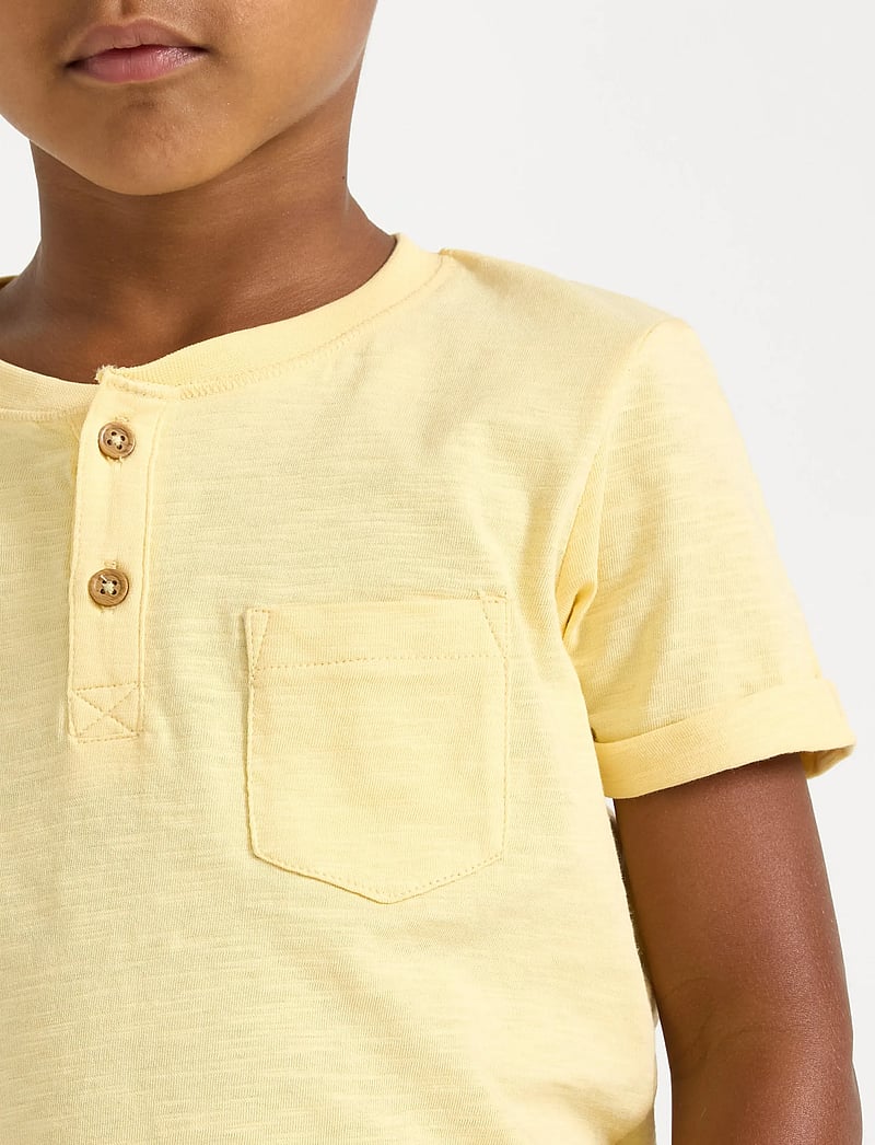 Lindex - Top in slub jersey - kortærmede t-shirts - light yellow - 4