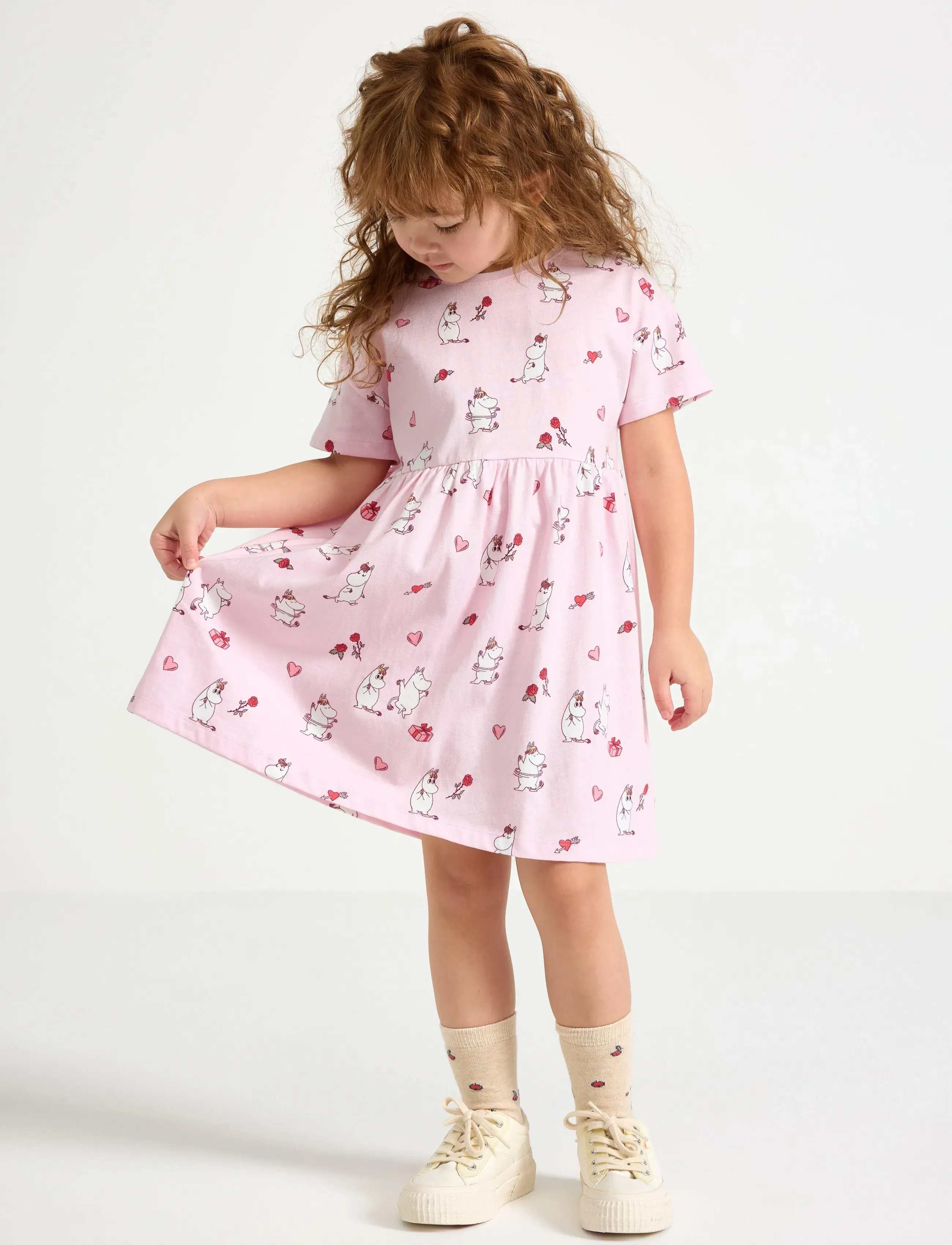 Lindex Dress ss AOP Mumin - Kortærmede hverdagskjoler - LIGHT PINK / pink/rose