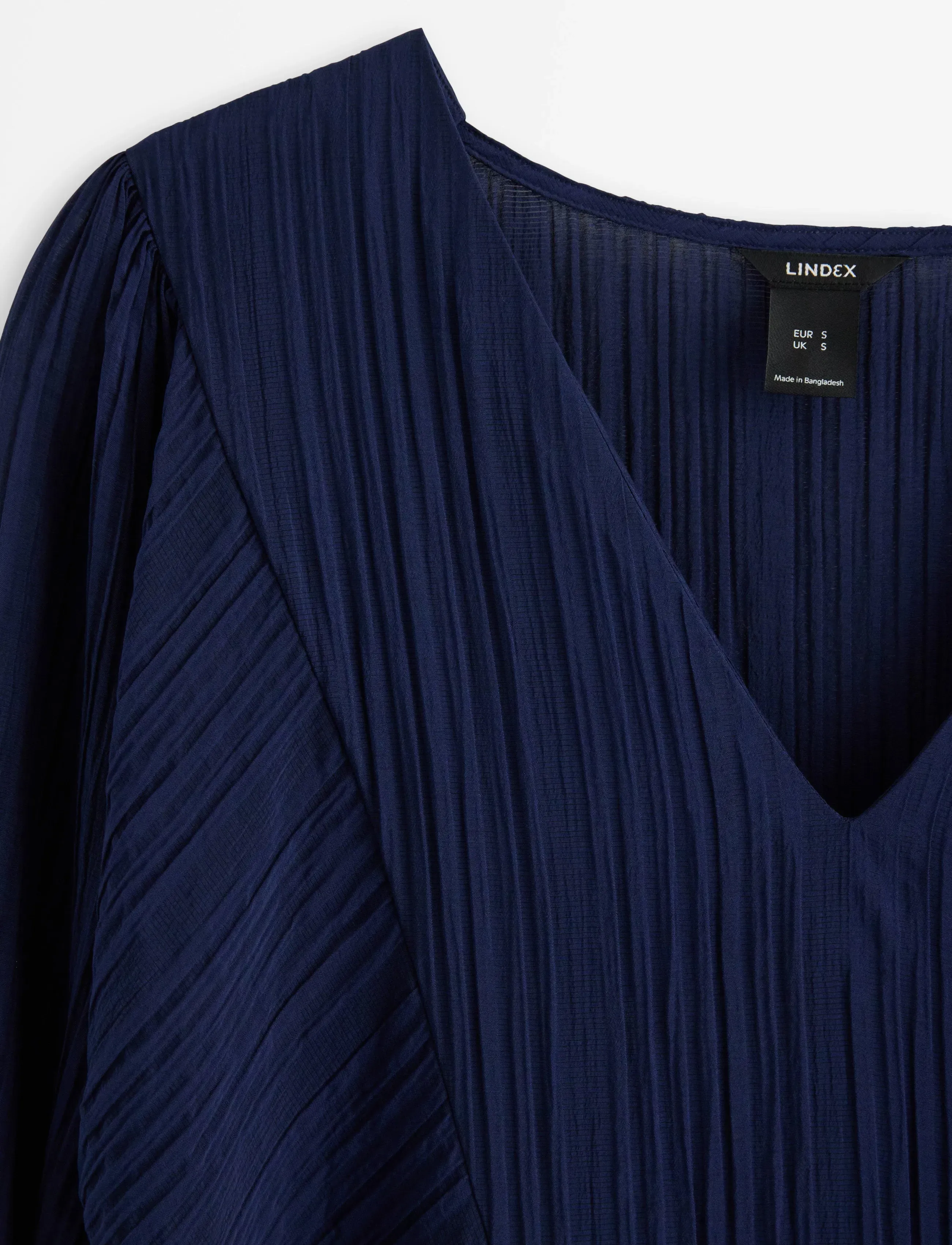 Lindex - Crinkled midi dress - midi kjoler - dark blue - 5