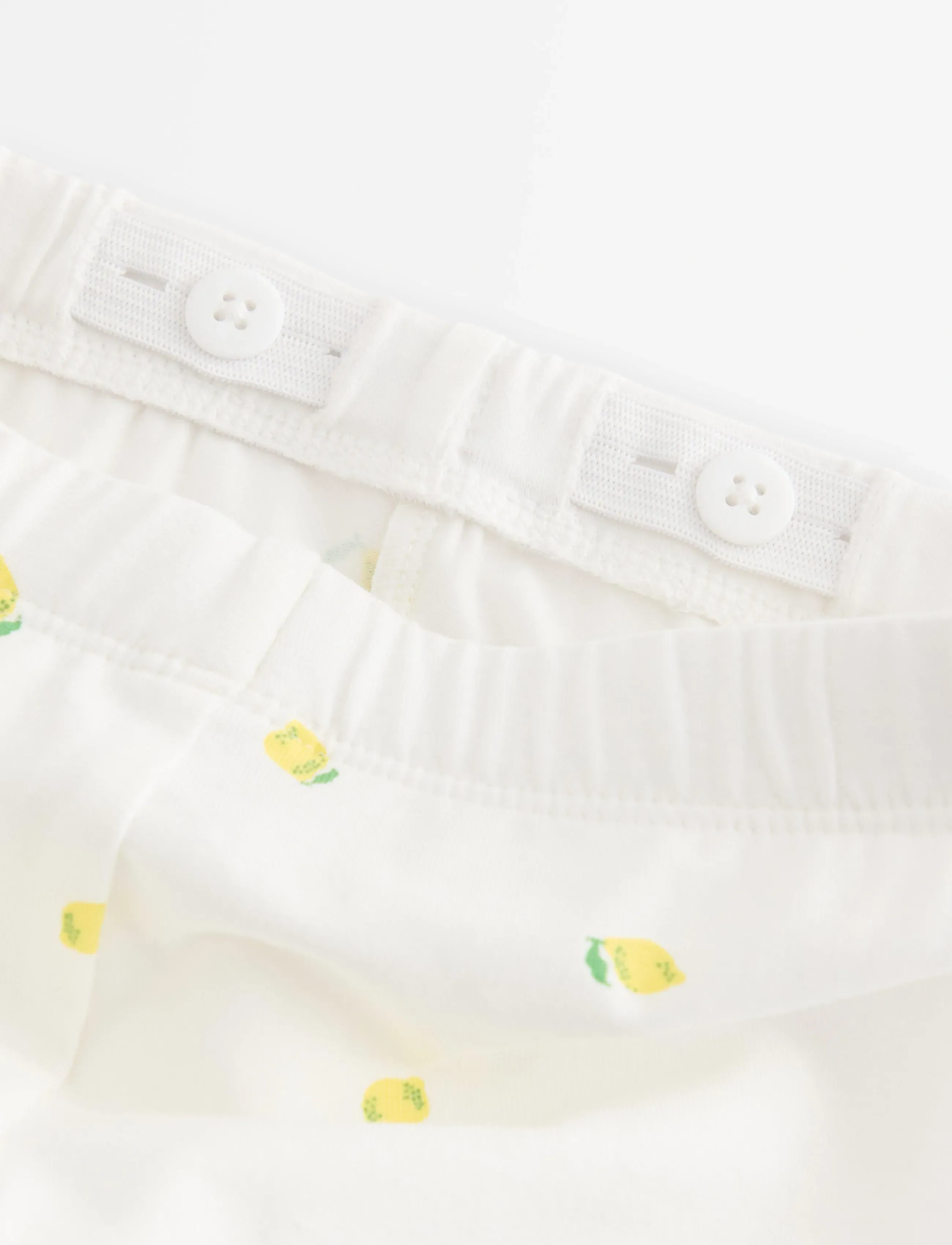 Lindex - Cycling shorts - chino stila bikses - light dusty white - 5