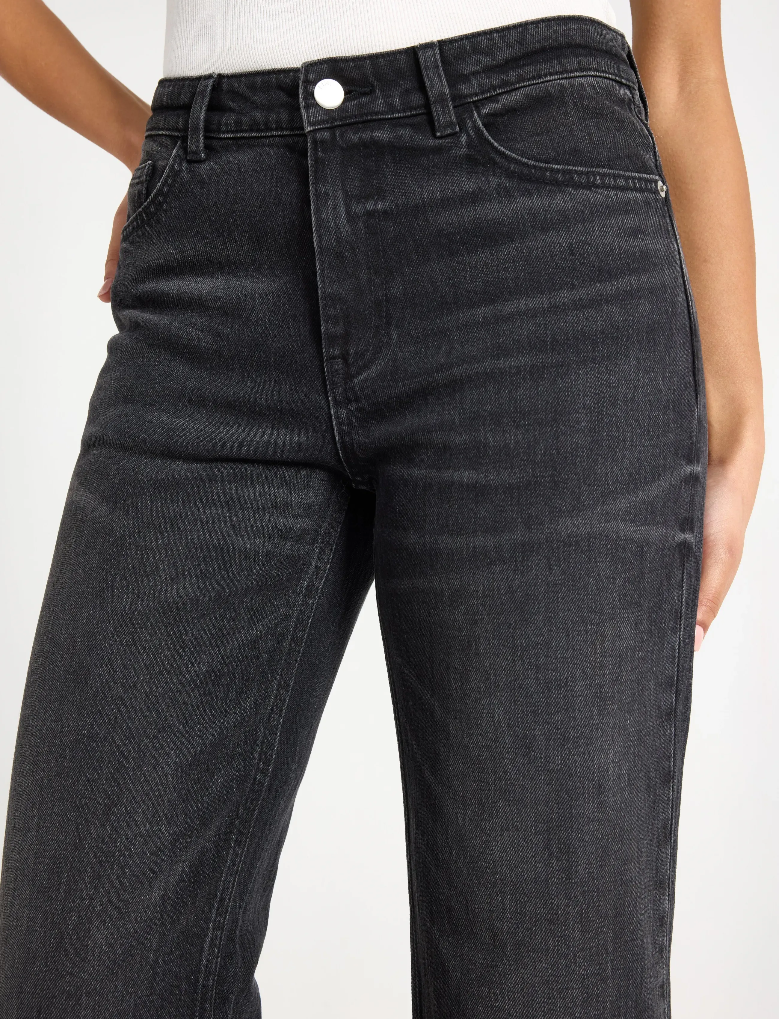 Lindex - STRAIGHT Nea cropped jeans with light stretch - black denim - 4