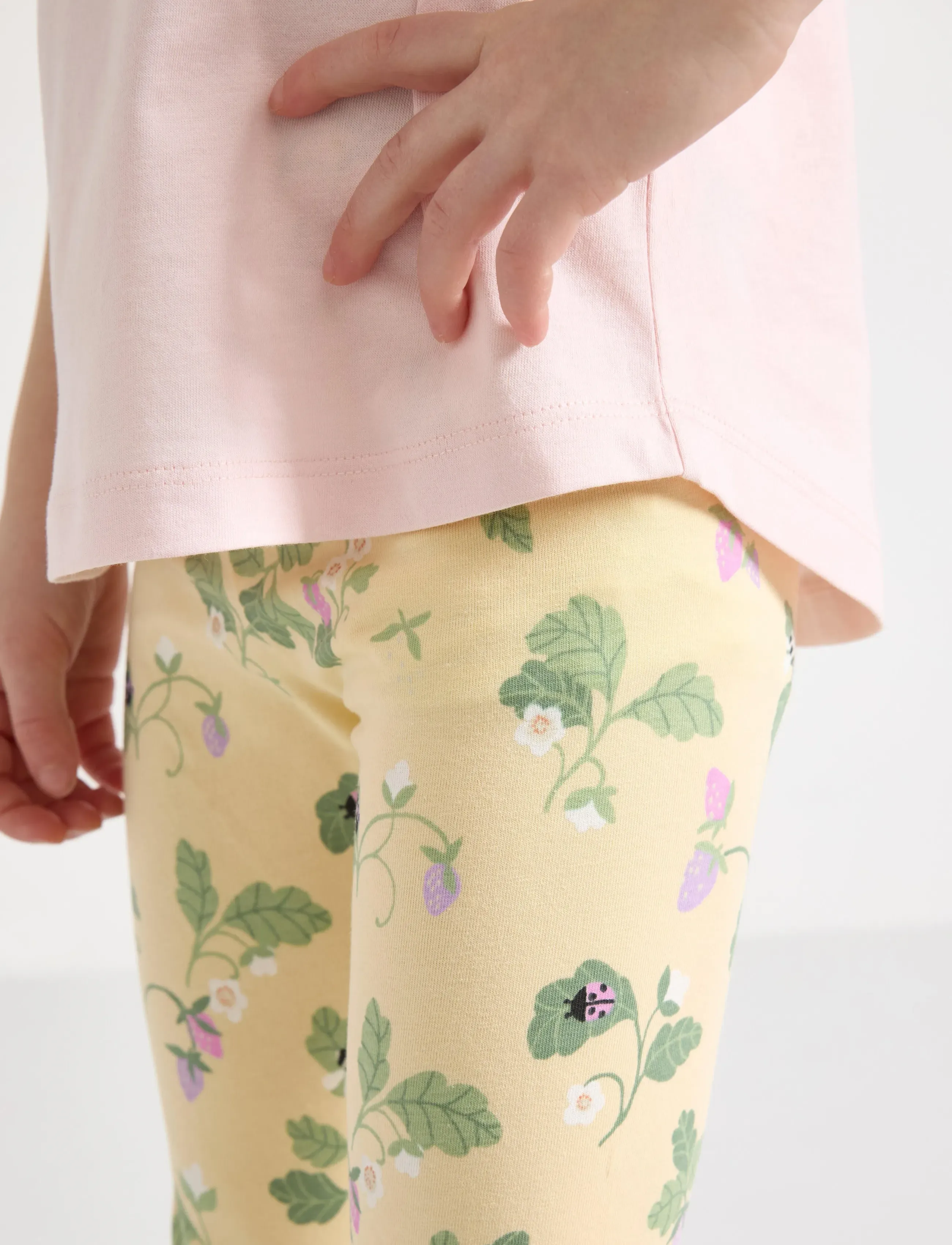 Lindex - Leggings - leggings - light dusty yellow - 4