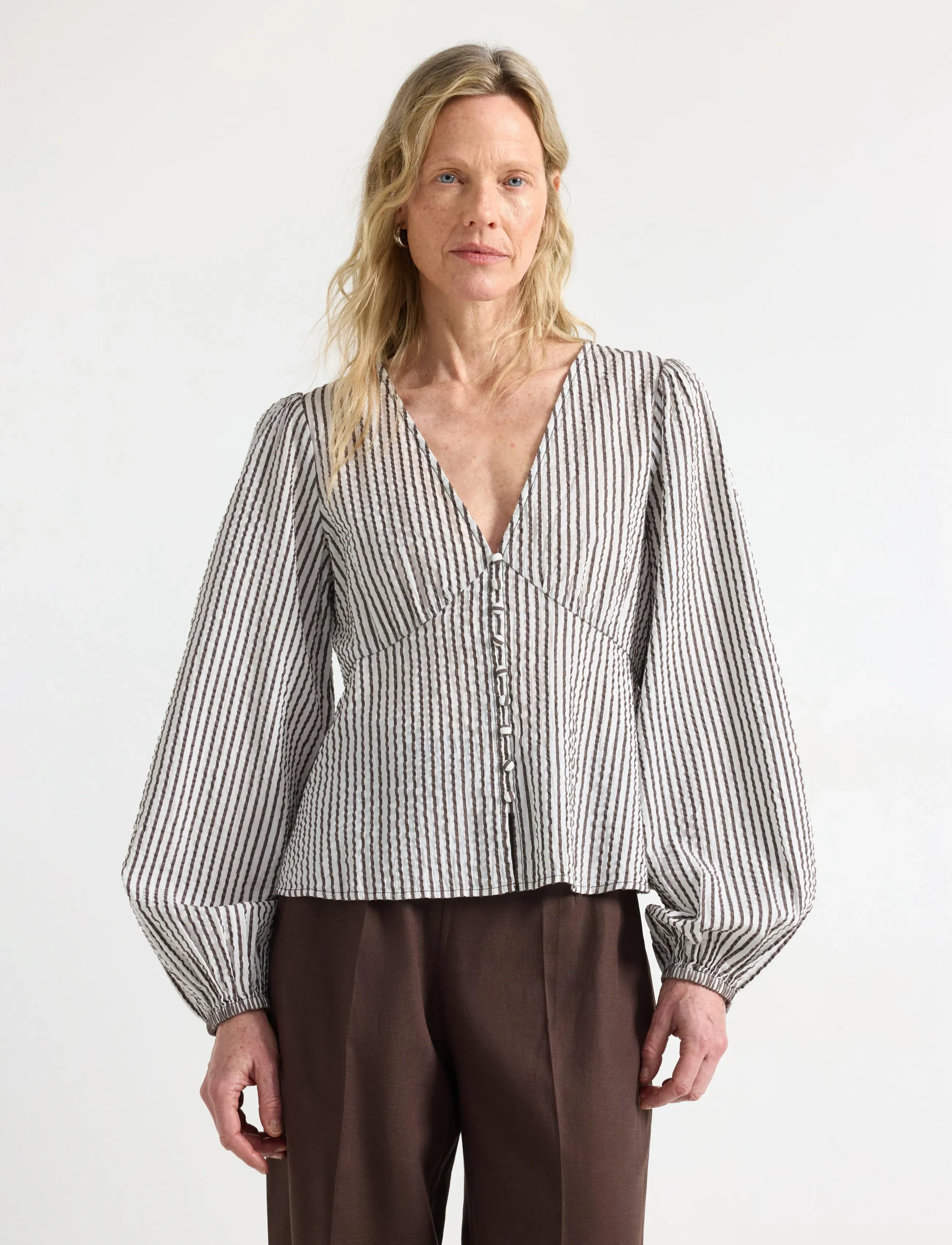 Lindex Blouse in seersucker - Blouses - DARK DUSTY BROWN / brown
