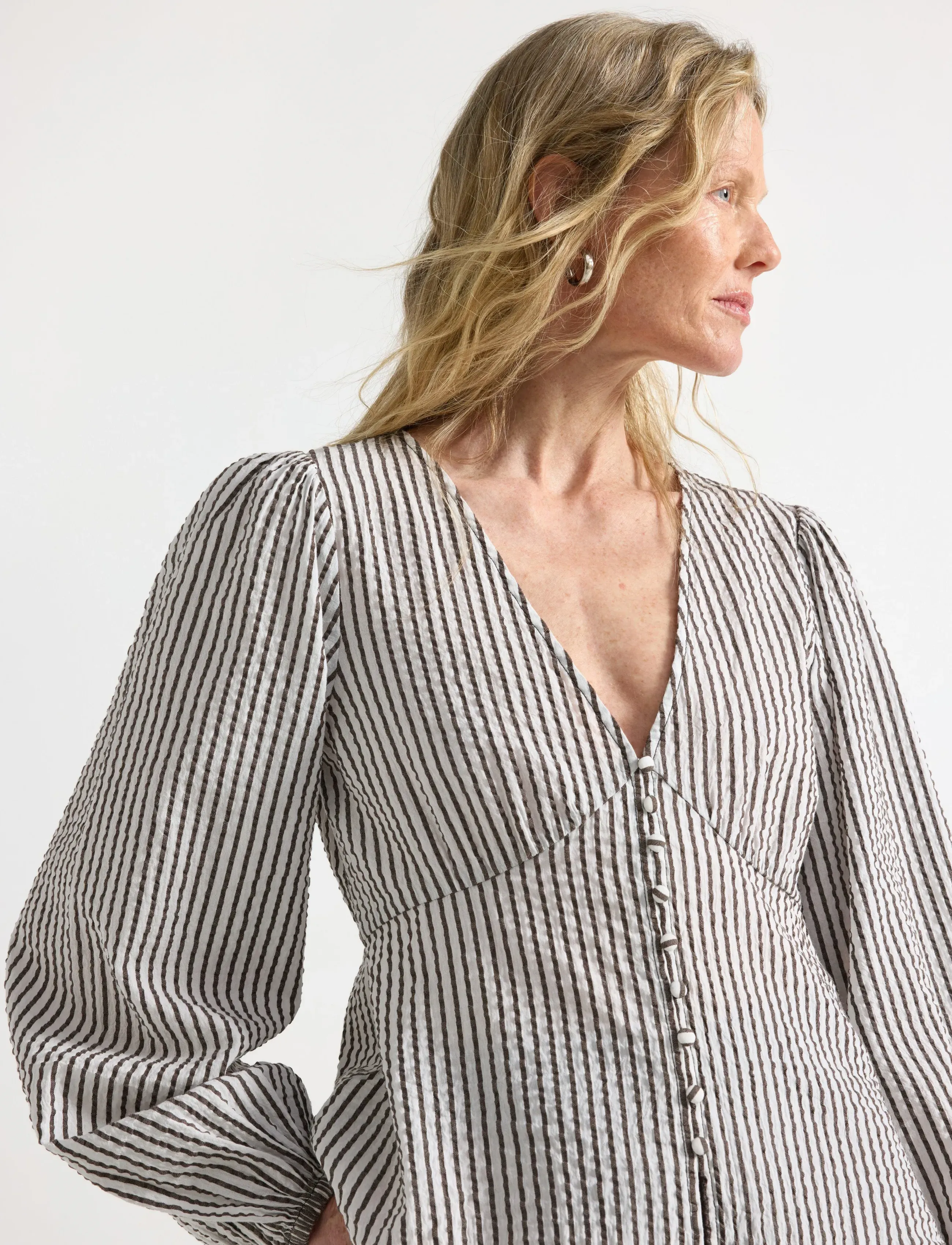 Lindex - Blouse in seersucker - pikkade varrukatega pluusid - dark dusty brown - 4