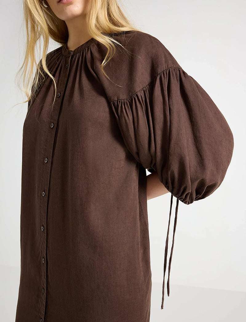 Lindex - Midi dress in linen blend - sommerkleider - dark dusty brown - 4