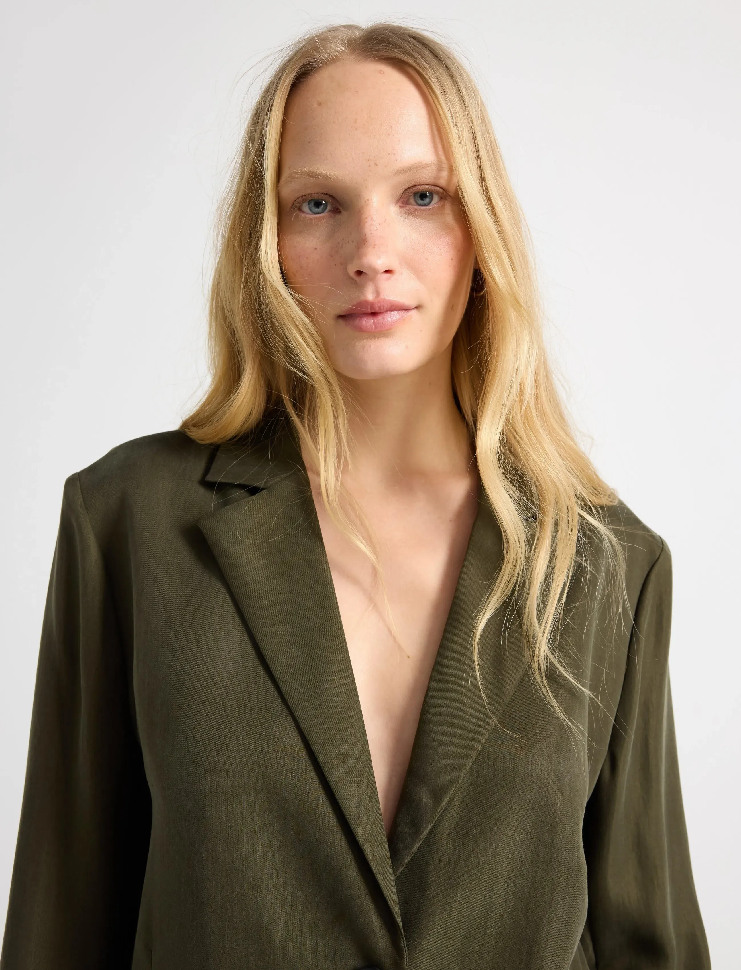 Lindex - Blazer with luster - einreihige blazer - drak dusty green - 4