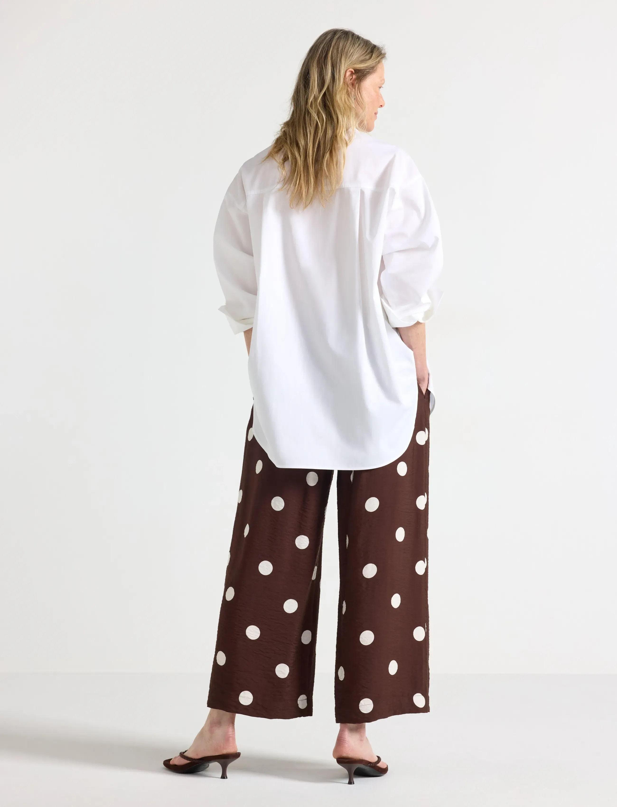 Lindex - WIDE cropped trousers - vida byxor - dark dusty brown - 3