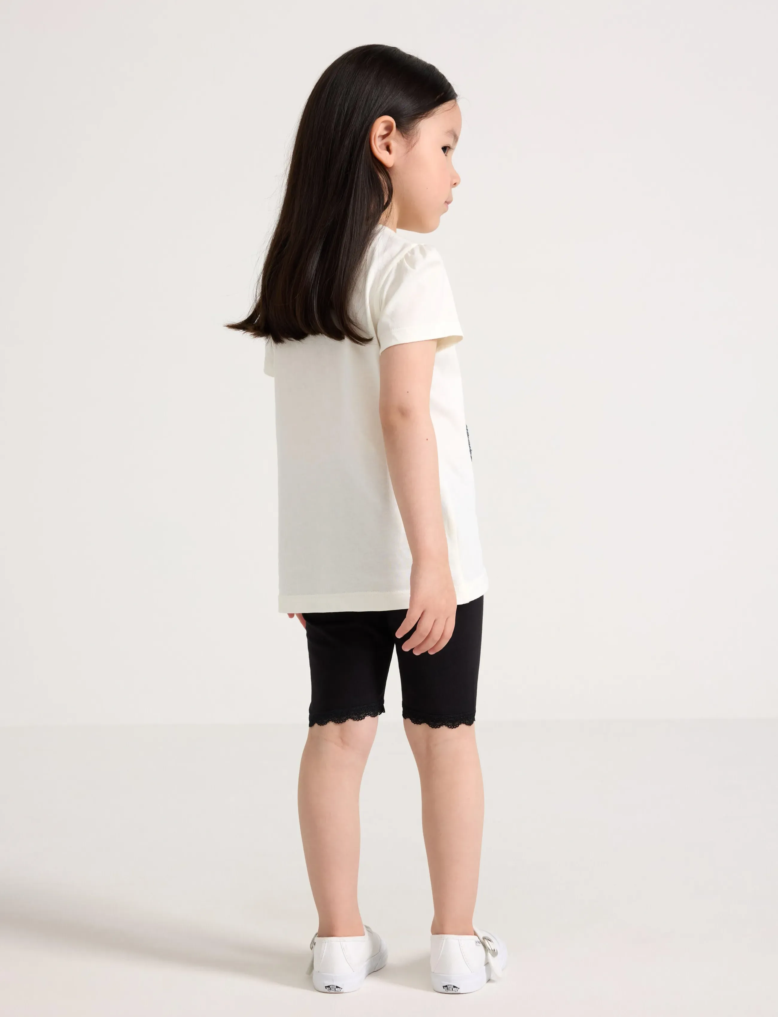 Lindex - Cycling shorts with lace trim - ratturipüksid - black - 3